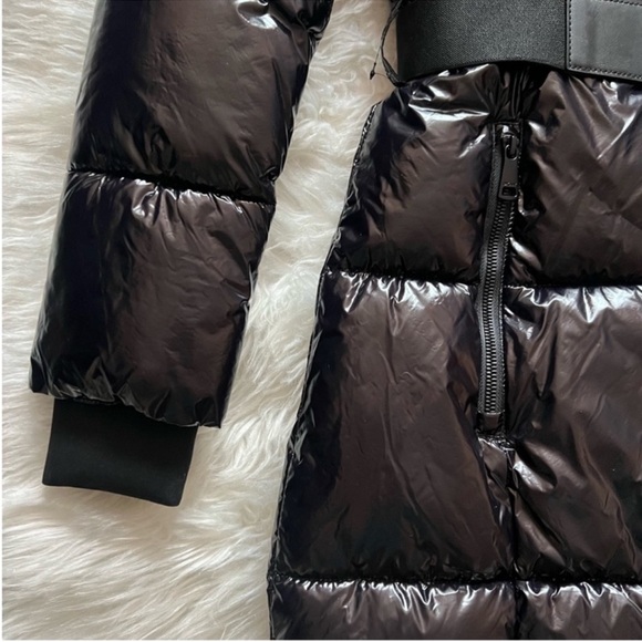 New! DKNY Black Glossy Belted Puffer Coat with Removable Faux Fur Hood - Picture 13 of 16